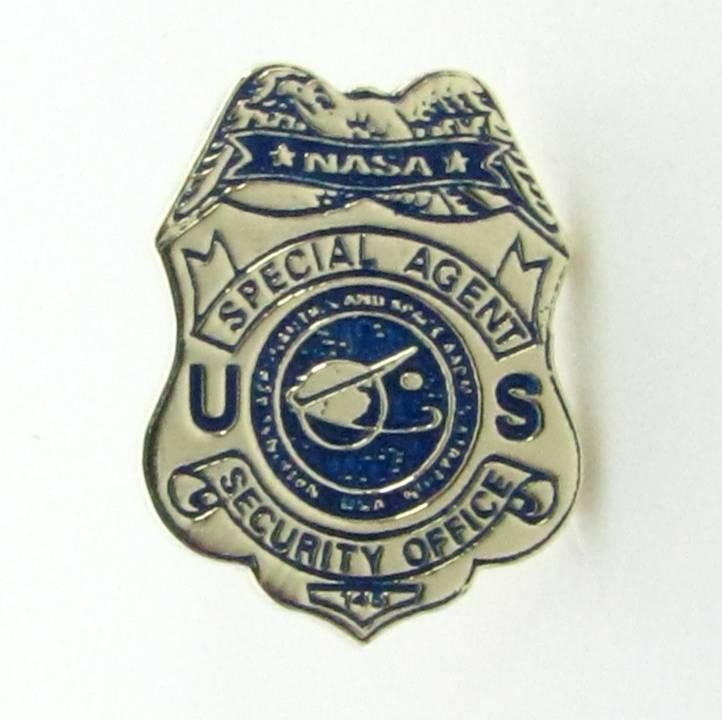 NASA National Aeronautics and Space Administration Special Agent custom badge lapel pin in 10k yellow gold